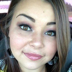 Meet your Posher, Brenna